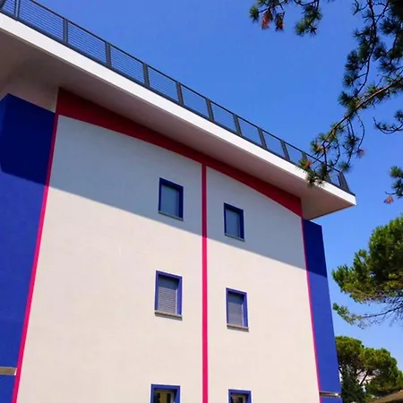 Appartamento Enjoy The Sun From Our Terrace-beahost Bibione