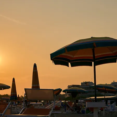 Enjoy The Sun From Our Terrace-beahost Daire Bibione